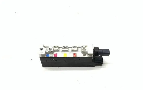 Jaguar XJ X350 Air suspension control unit module (rear) 2W933B486AA