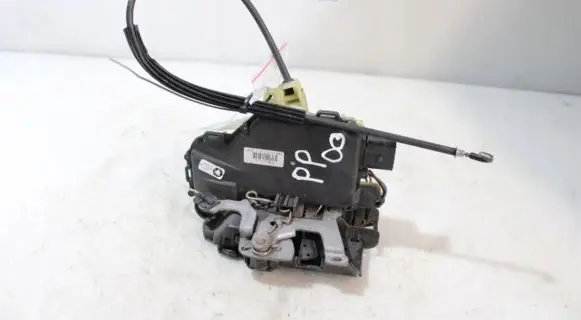Skoda Octavia Mk2 (1Z) Front door lock