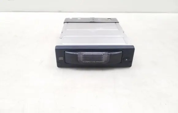 BMW 5 E60 E61 CD/DVD changer 6956939