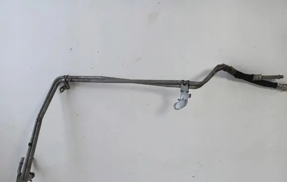 Ford Mustang VI Oil cooling pipe 