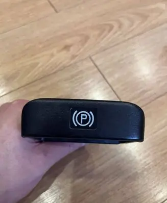 Mercedes-Benz C W203 Hand brake release handle 2032670620