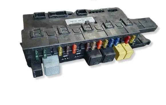 Mercedes-Benz E W211 SAM control unit 2115456501 5DK00804726