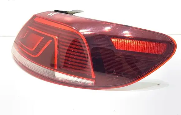 Volkswagen PASSAT CC Rear/tail lights 3C8945208AD