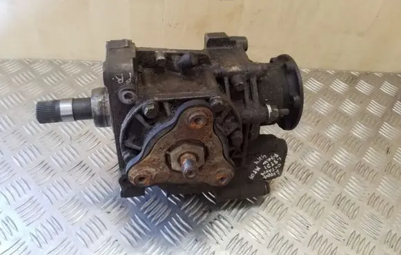 Gearbox transfer box case
