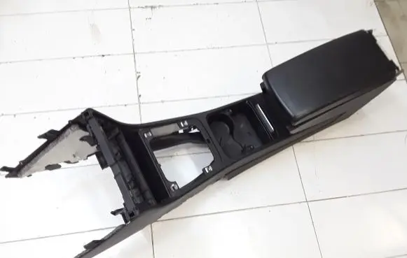 Volkswagen PASSAT B6 Armrest