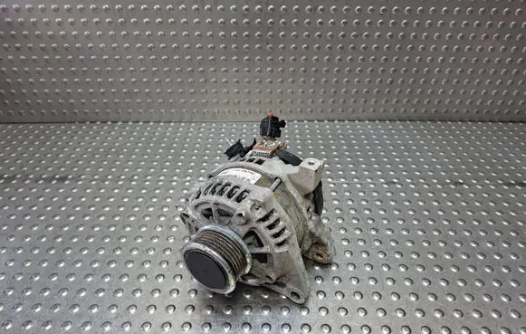Toyota Yaris Generator/alternator S27730862 270600N140