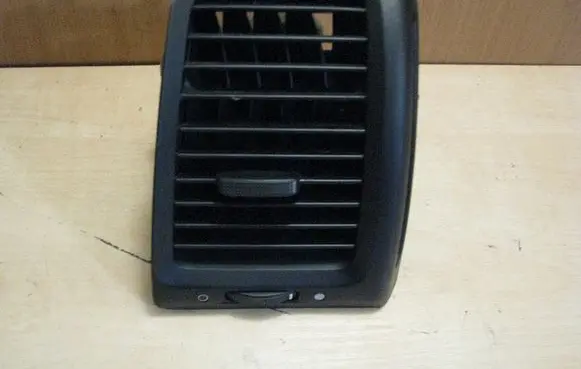 Honda Accord Dashboard side air vent grill/cover trim