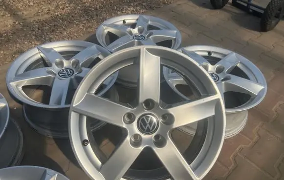 Seat Alhambra (Mk2) R16 alloy rim 