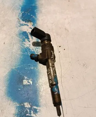Ford Mondeo MK IV Fuel injector