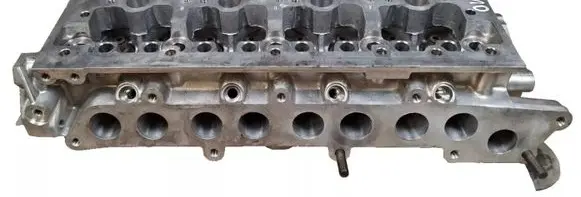 Hyundai Tucson TL Engine head 221112U000 D4FE