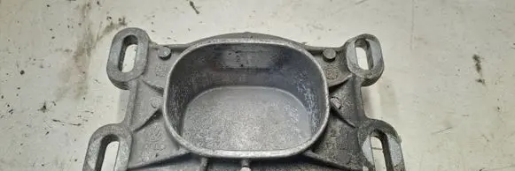 Audi A6 S6 C6 4F Engine mounting bracket 4B0199335L