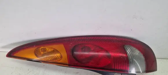 Nissan Almera Tino Rear/tail lights