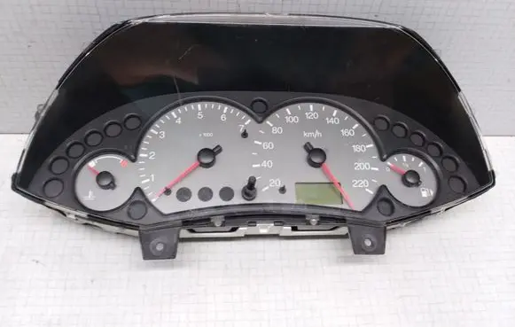 Ford Focus Speedometer (instrument cluster) 98AP10841BC 98AP10B885AA