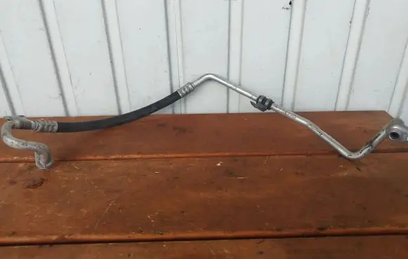 Peugeot 308 Air conditioning (A/C) pipe/hose 9675635380