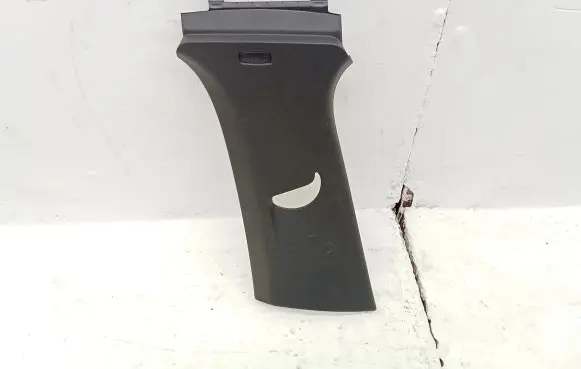 (B) pillar trim (top)