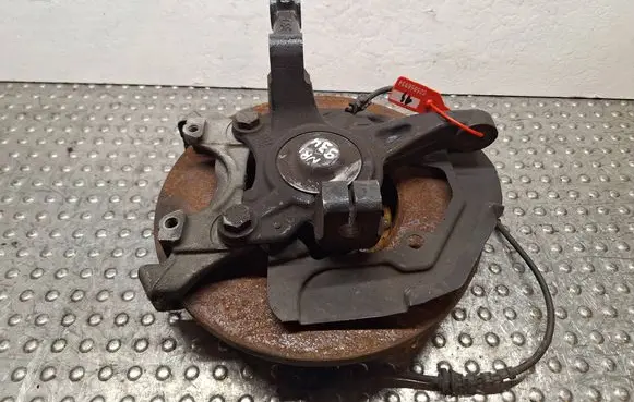 Renault Twingo III Front wheel hub spindle knuckle S25056934 400157575R