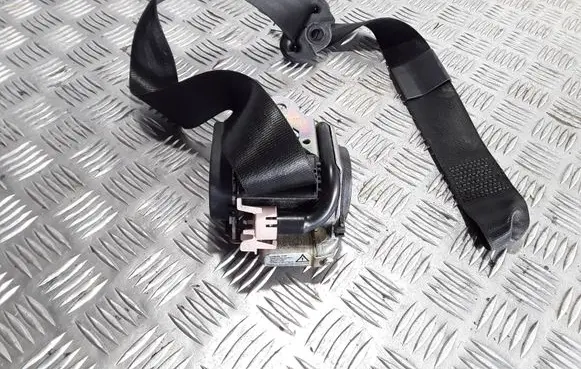 Audi A3 S3 8L Front seatbelt