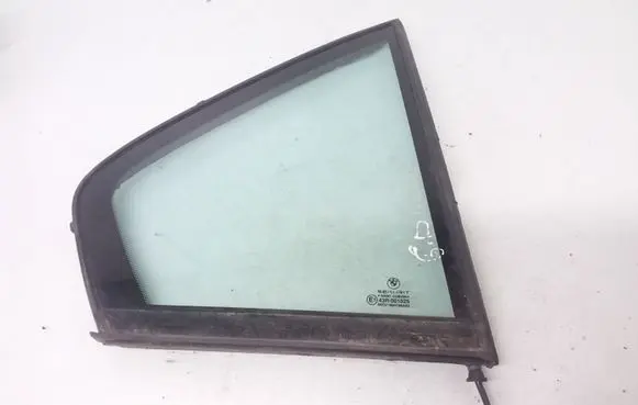 BMW 7 E38 Rear vent window glass 