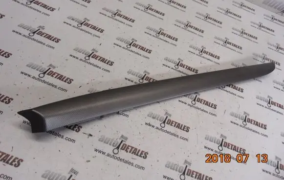 Toyota Avensis T250 Front door trim bar 