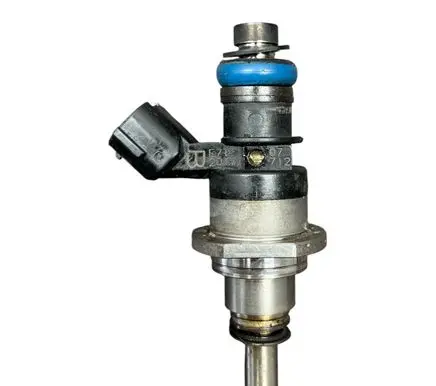 Mazda CX-7 Fuel injector E7T20171