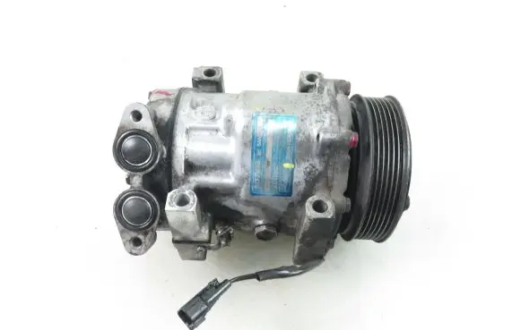 Ford Focus Air conditioning (A/C) compressor (pump) 3M5H19D629SB