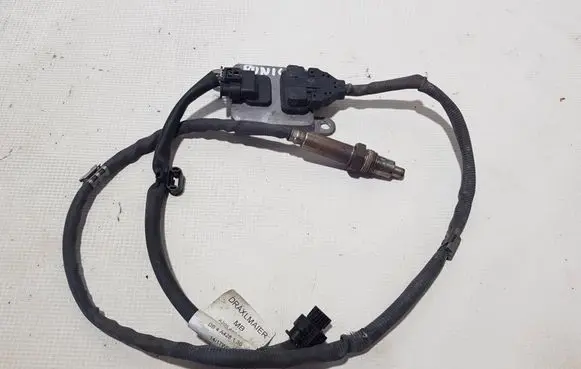 Mercedes-Benz CLA C117 X117 W117 Lambda probe sensor 0009058611DDS A0009058611
