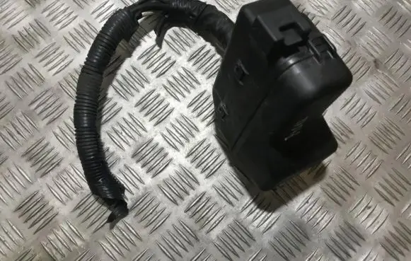 Toyota Avensis T250 Fuse box set