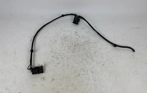 BMW X5M E70 Windshield washer spray nozzle 