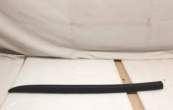 Mercedes-Benz ML W163 Front bumper splitter molding A1638851325