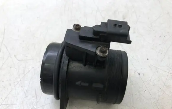 Citroen DS5 Mass air flow meter 9662635680