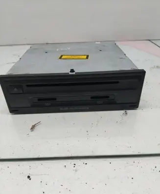 Audi A6 S6 C6 4F CD/DVD changer 4E0035666B 000E9F889802