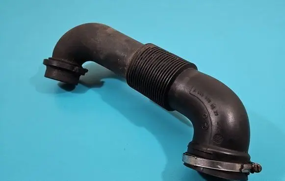 Intercooler hose/pipe
