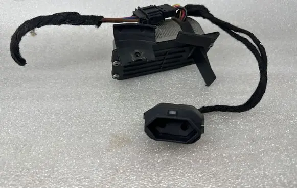 Volkswagen Touareg I Voltage converter inverter 7L6907155