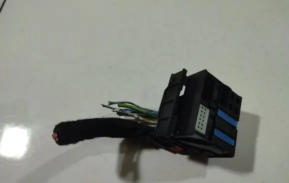Peugeot 207 Fuse box set 12477882 1247788-2