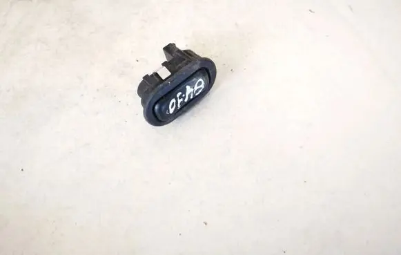 Opel Zafira A Electric window control switch 13363100