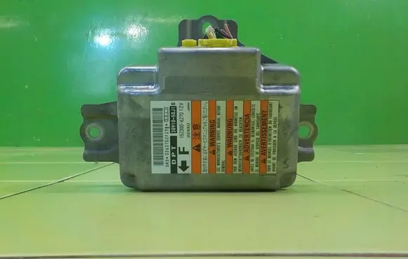 Suzuki Grand Vitara I Airbag control unit/module 3891050J10