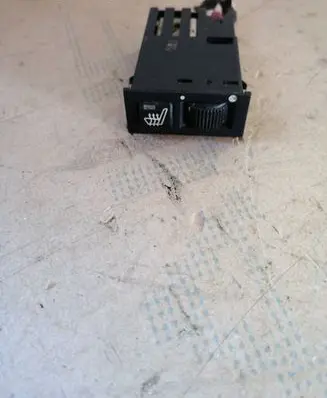 BMW 5 E39 Seat heating switch 61318352259 4595010