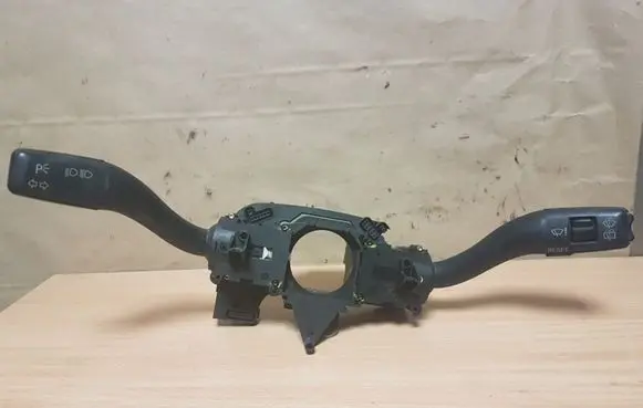 Audi A4 S4 B7 8E 8H Indicator stalk 8E0953549S