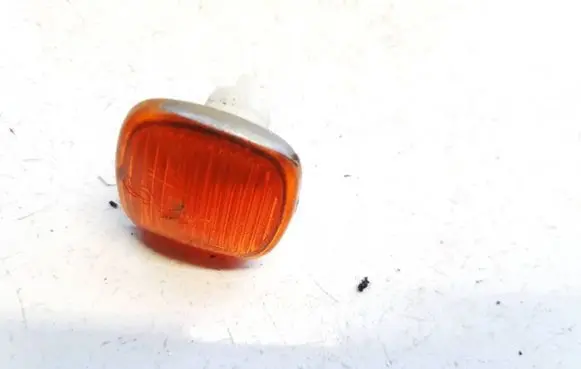 Audi A4 S4 B5 8D Front fender indicator light 9482