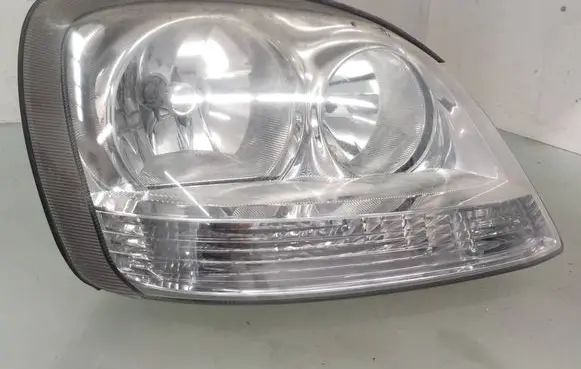 Nissan Almera Tino Headlight/headlamp