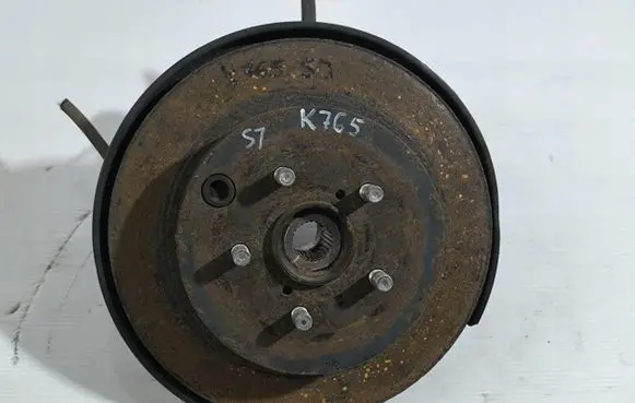 Subaru Forester SJ Stub axle 