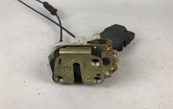 Subaru B9 Tribeca Rear door lock