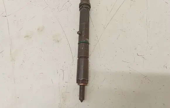 Audi A4 S4 B6 8E 8H Fuel injector 059130201E