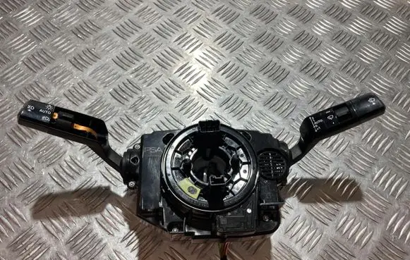 Peugeot 3008 III Headlight wiper switch 9845235980