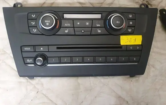 BMW X3 F25 Central console control unit 