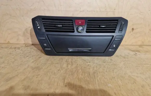 Dash center air vent grill