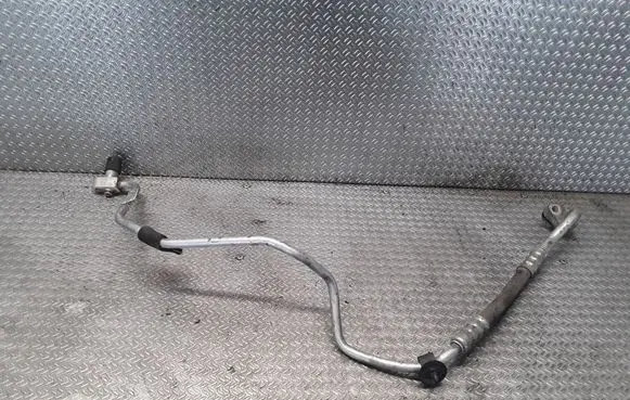 Chrysler Town & Country IV Air conditioning (A/C) pipe/hose
