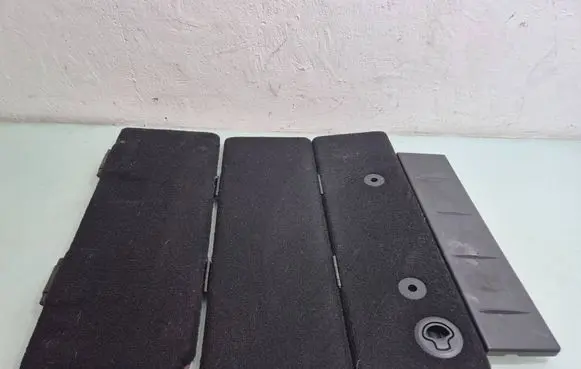 Dodge Grand Caravan Second row seat mat 05028624AD