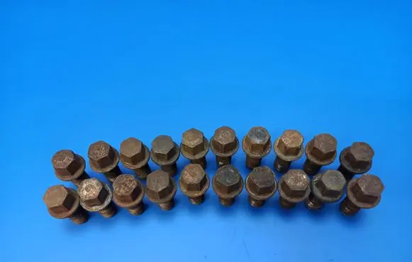 Mercedes-Benz E W211 Nuts/bolts M14X15X50