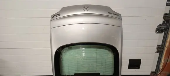Tailgate/trunk/boot lid